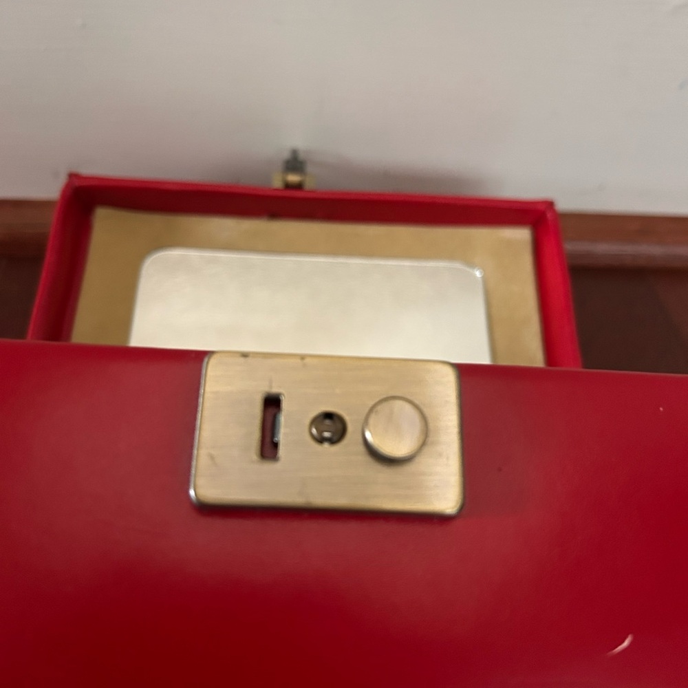 Red Lockable Jewelry Box w/ Mirror Travel Case Insert Key & Velvet Compartments - Picture 15 of 15